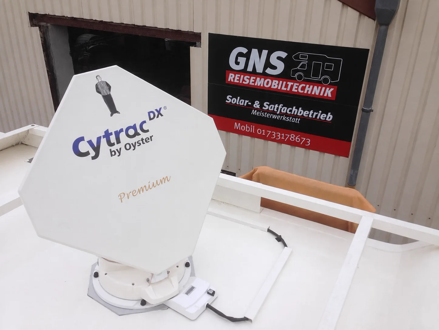 Professional installation at GNS Reisemobiltechnik