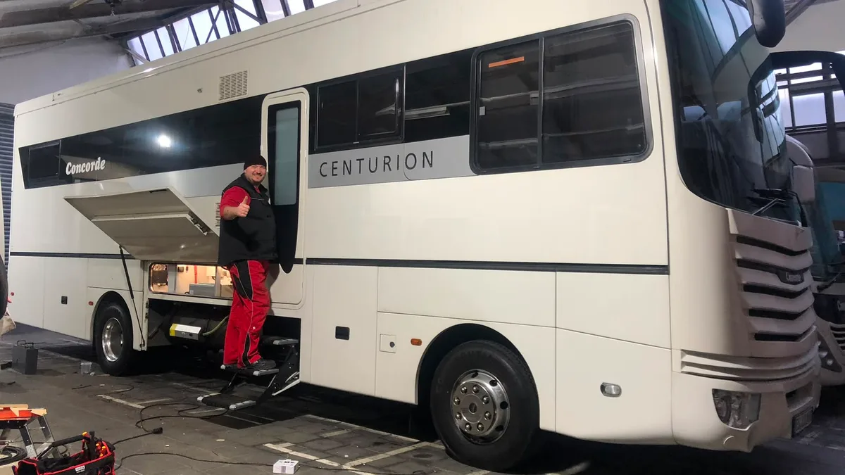 Hydraulische Hubstützen fürs Wohnmobil – E&P 