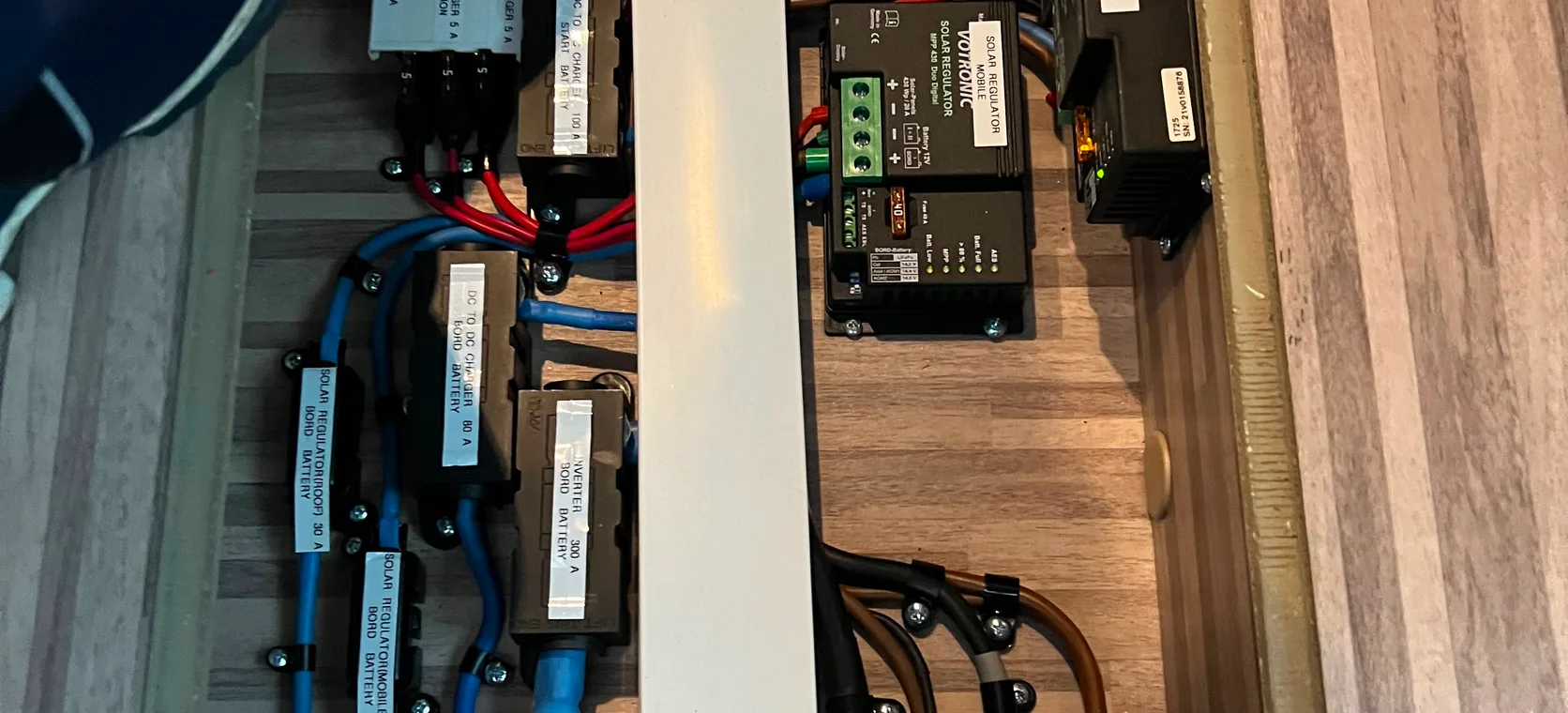 Montage und Prüfung in der GNS Werkstatt
