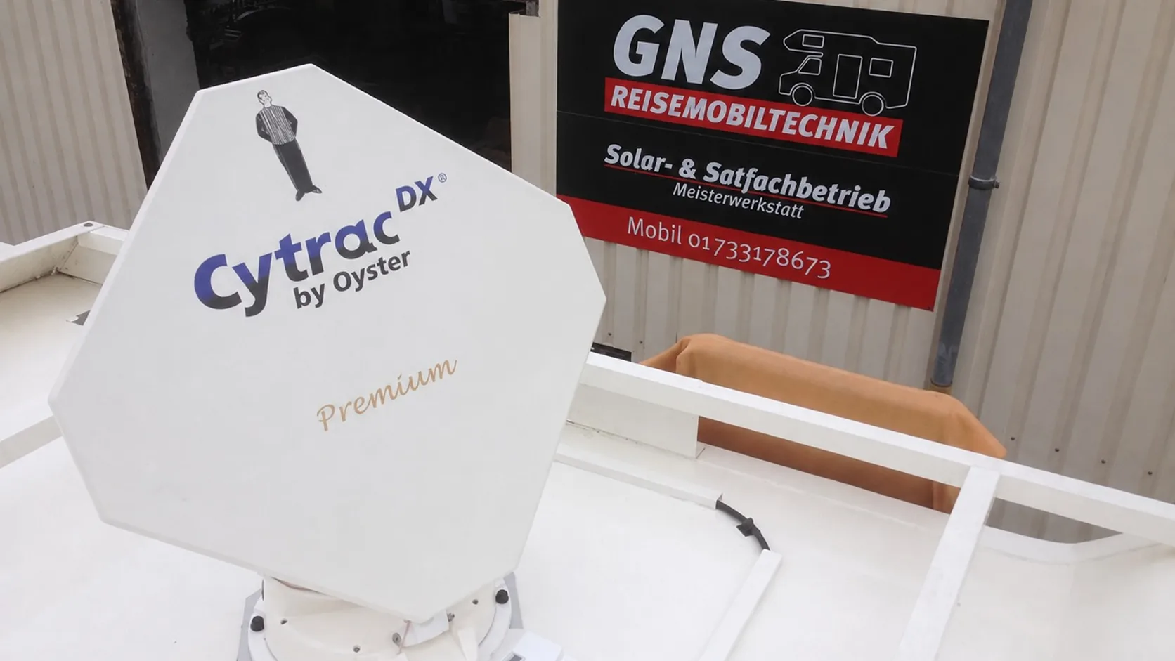 Your TV travels with you. – GNS Reisemobiltechnik